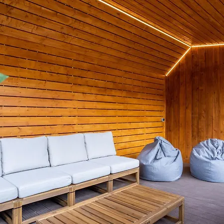 Apartment Ringi Heritage Old Town Residences - The Log Wall Apartment - Terrace & Parking